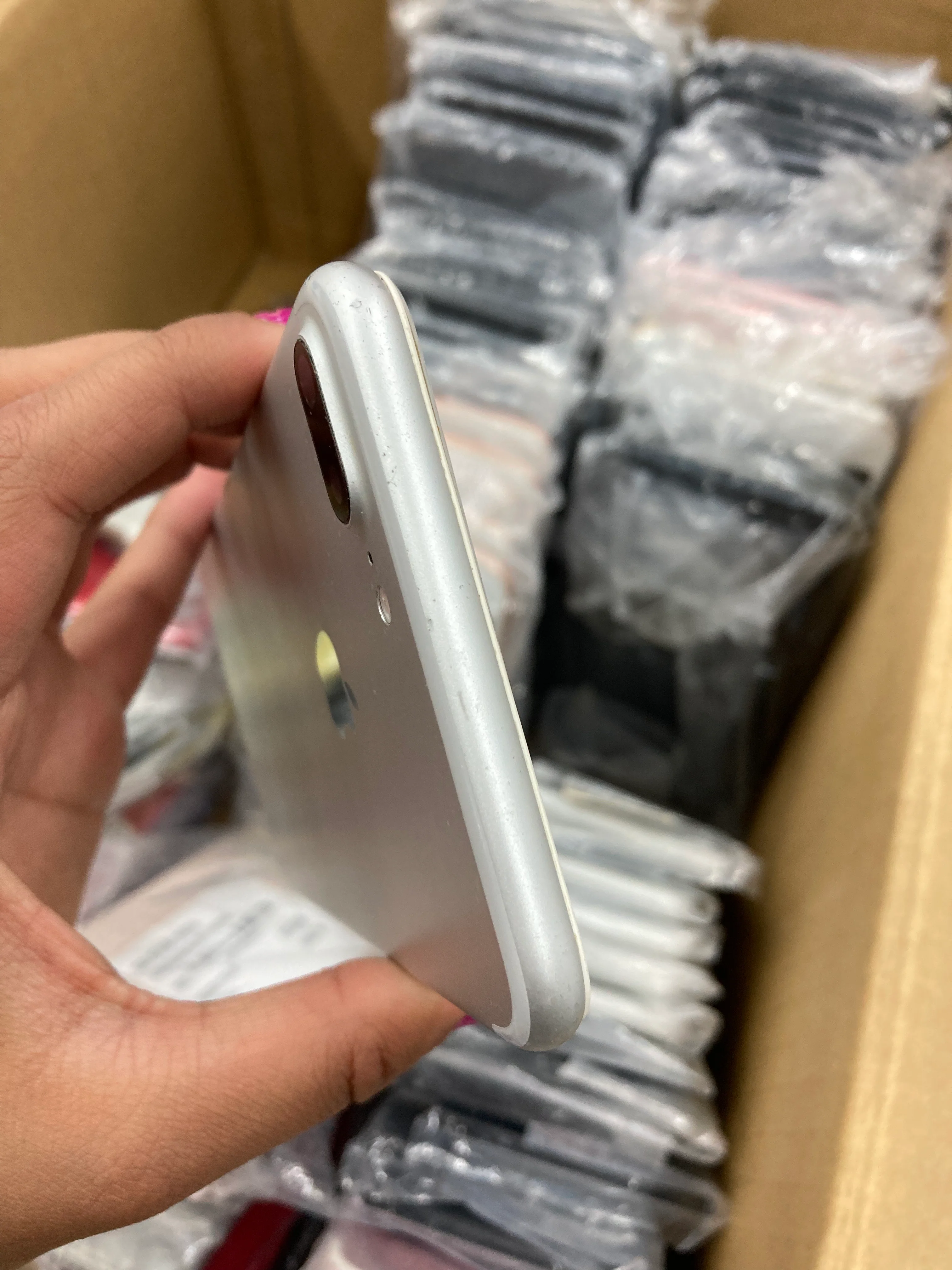 Outlet | iPhone 7 Plus - Image 11